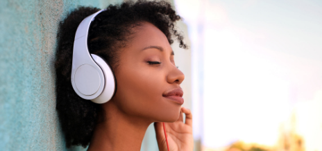 Casque connecté et musique : une véritable drogue pour les jeunes